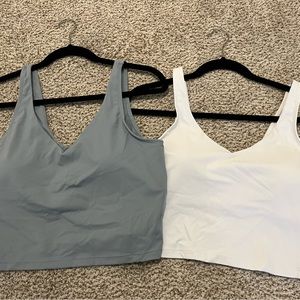 The gym people cami sports bras (2) size large